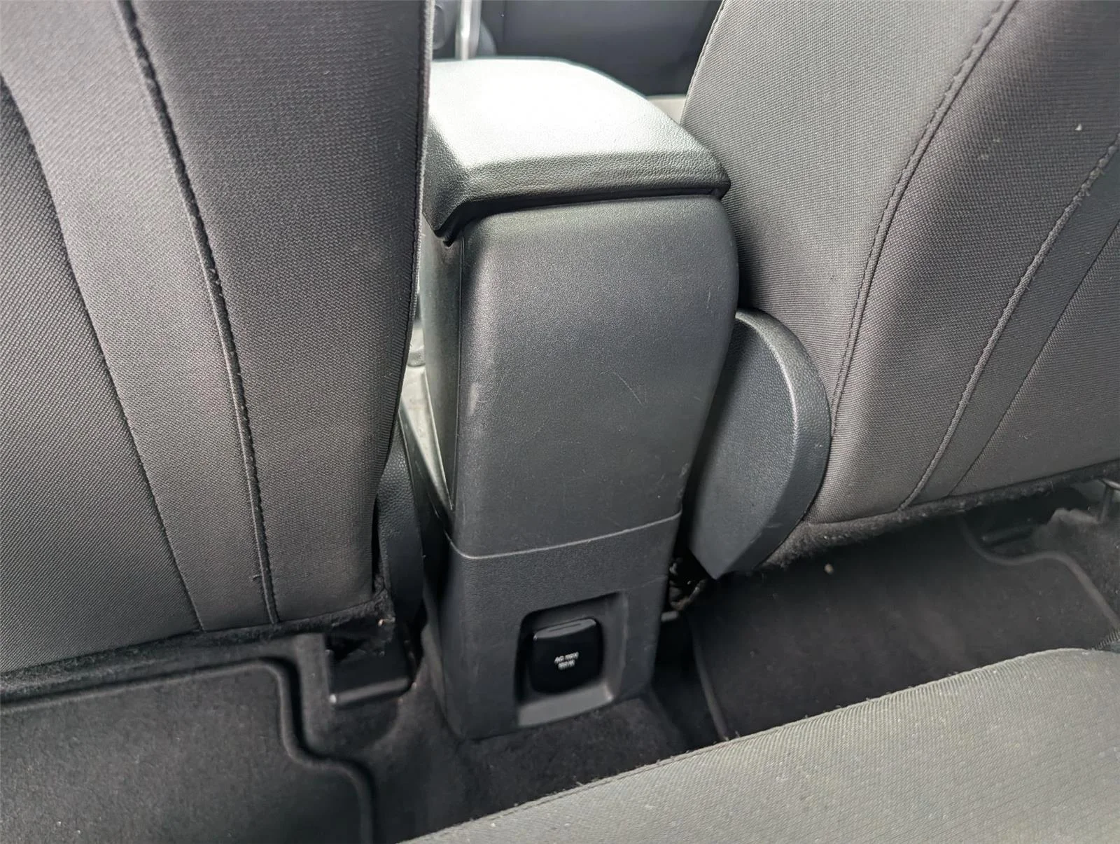 Used 2021 Lightning Blue Ford SE image 29
