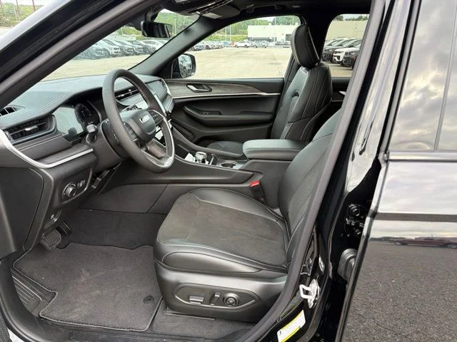 New 2026 Black Jeep Altitude image 12