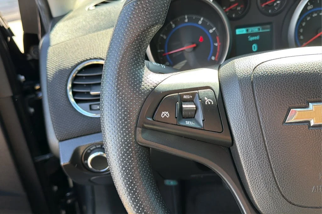 Used 2016 BLACK GRANITE METALLIC Chevrolet LT image 22