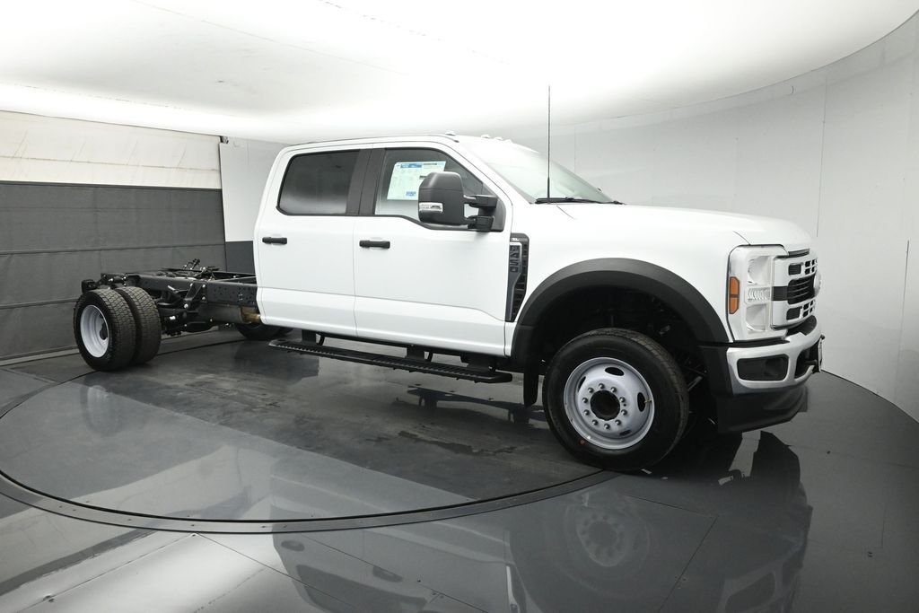 2026 Ford F-450 XL Crew Cab 203-In DRW's photo