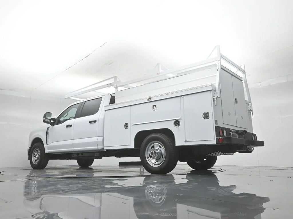 New 2026 Oxford White Ford XL image 50
