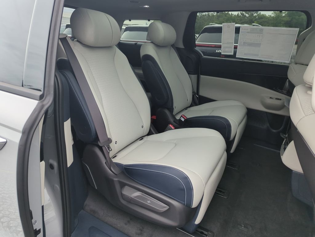 New 2026 Ceramic Silver Kia SX Prestige image 35