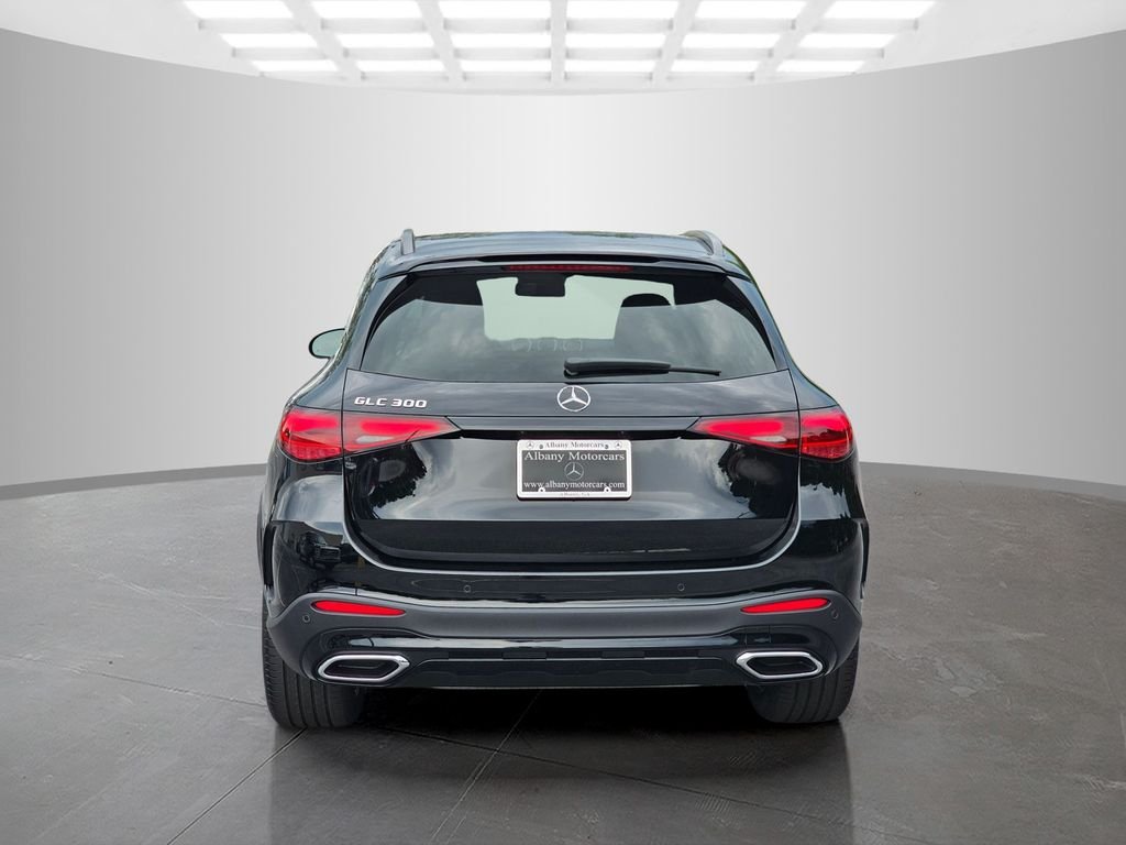 New 2026 Black Mercedes-Benz GLC 300 image 5