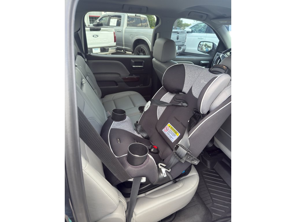 Used 2018 Dark Slate Metallic GMC SLT image 8