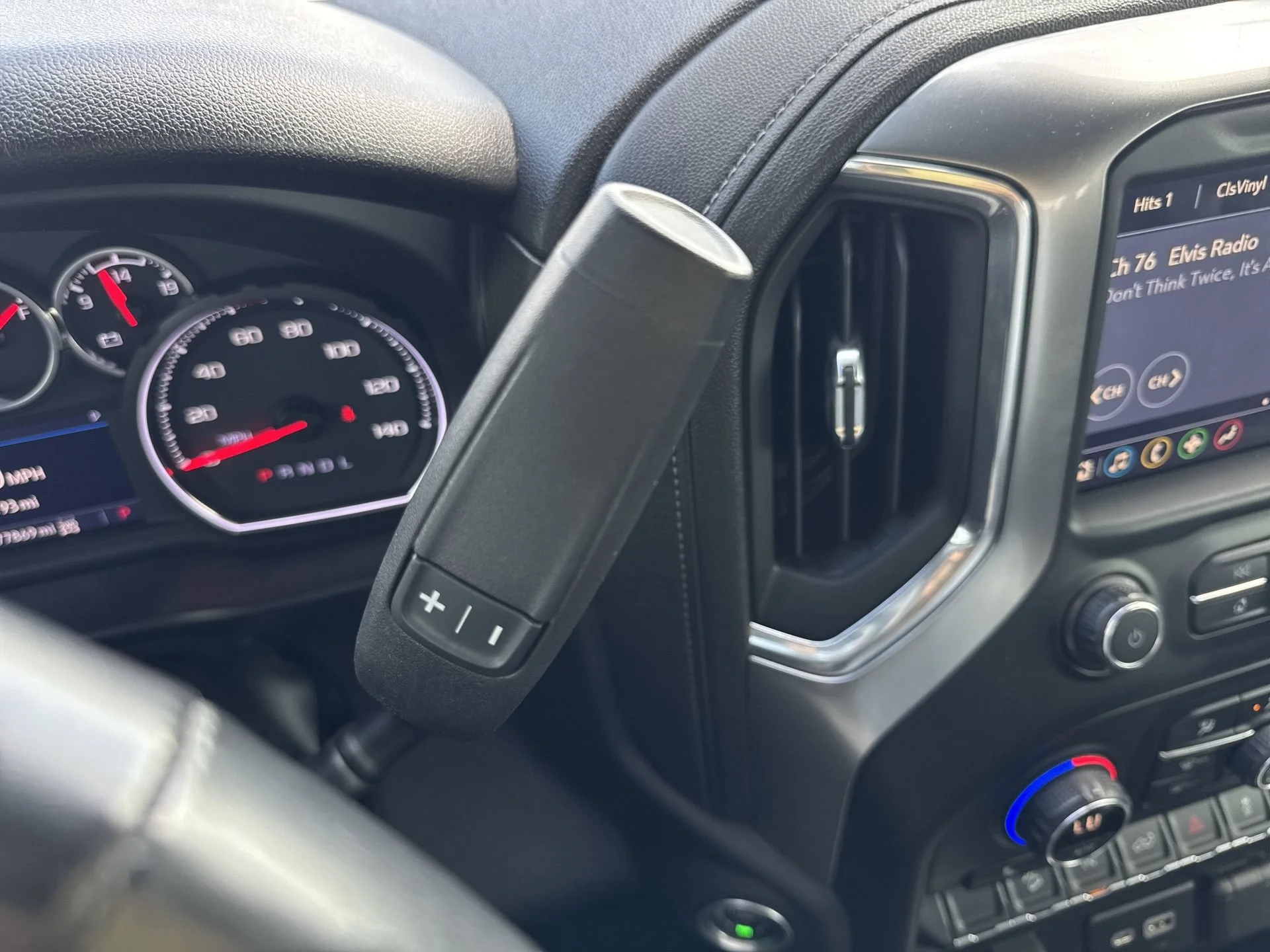 2021 Chevrolet Silverado 1500 LT Trail Boss - Photo 19