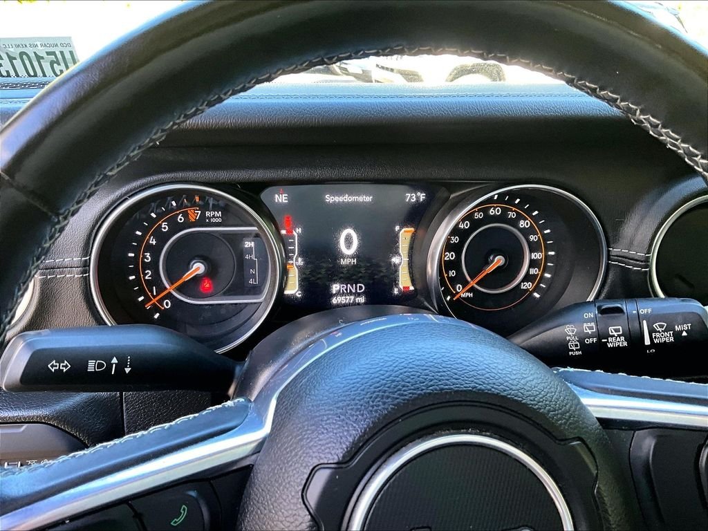 Used 2022 Gray Jeep Unlimited Sahara image 12