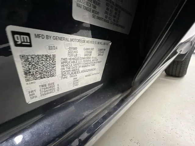 2025 GMC Sierra 1500 AT4 - Photo 35