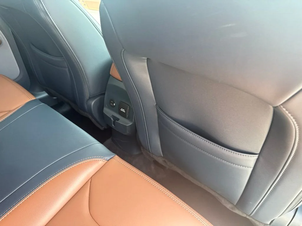 Used 2024 Silver Ford Lariat image 39