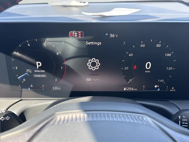 2026 Nissan Sentra SR - Photo 12
