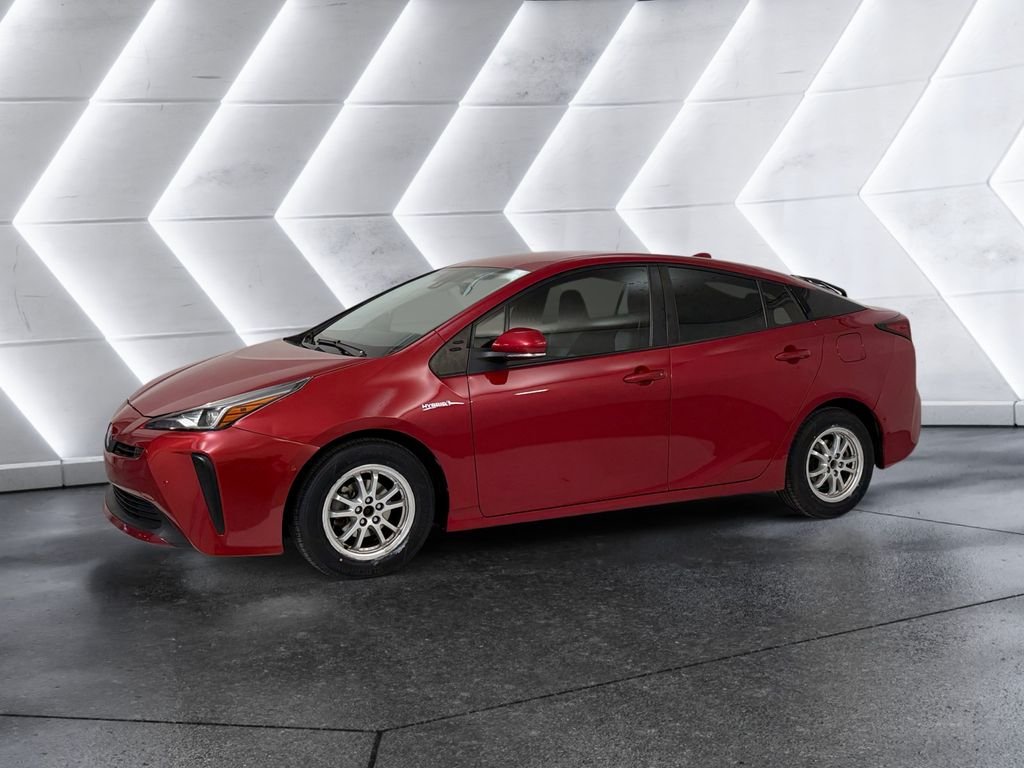 Used 2022 Red Toyota LE image 3