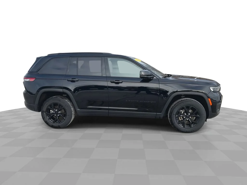 Certified Used 2024 Black Jeep Altitude image 9