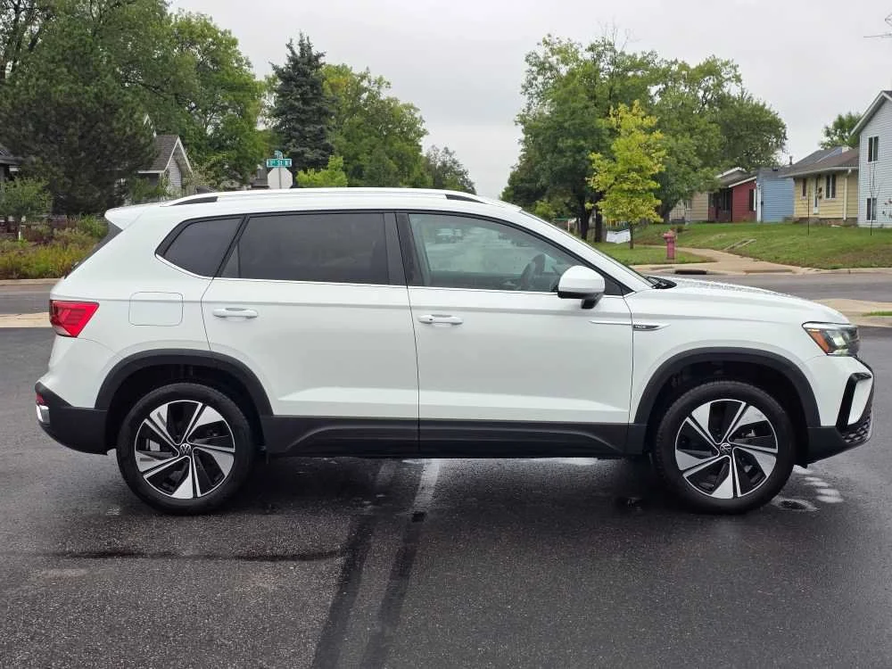 Certified Used 2024 PURE WHITE Volkswagen SE image 1