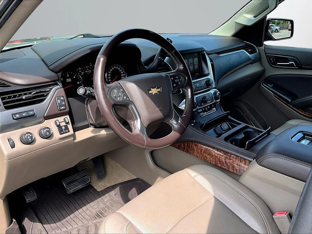 Used 2017 Gold Chevrolet Premier image 15