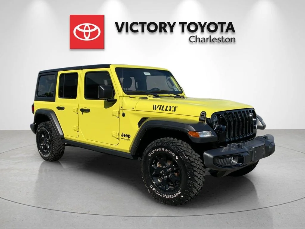 Used 2022  Jeep Unlimited Willys image 5