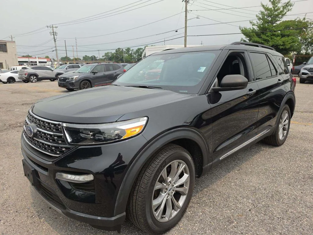 Certified Used 2023 Black Ford XLT image 8