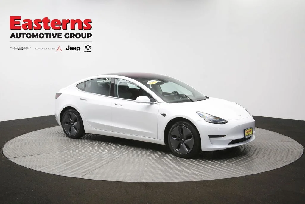 Used 2018 White Tesla Long Range image 42