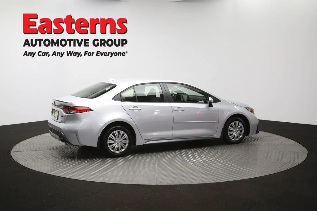 Used 2022 Silver Toyota SE image 40