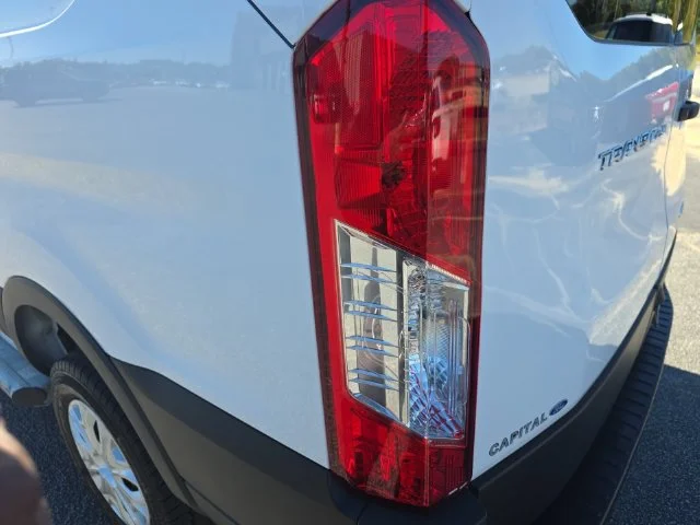 Used 2025 White Ford Base image 33