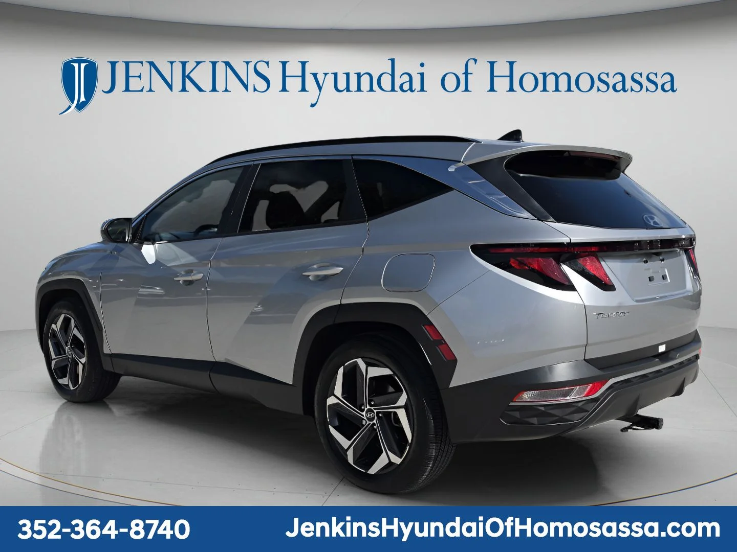 Used 2024 Silver Hyundai SEL image 6