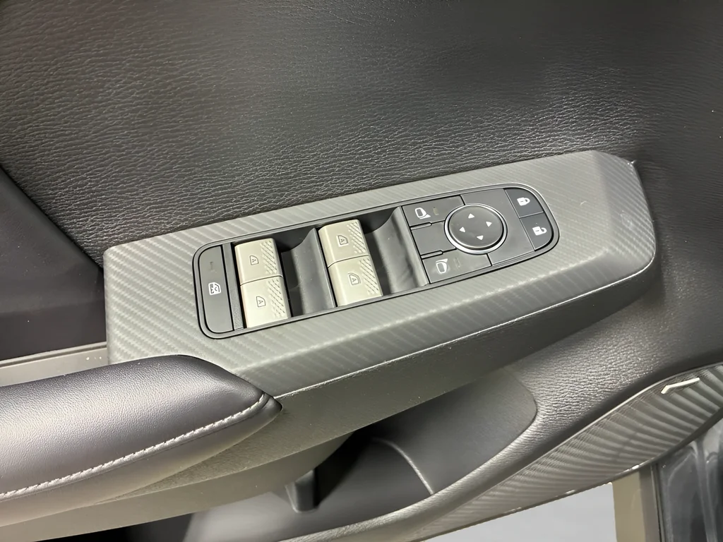 New 2026 Graphite Gray Mitsubishi LE 1.5T S-AWC image 22