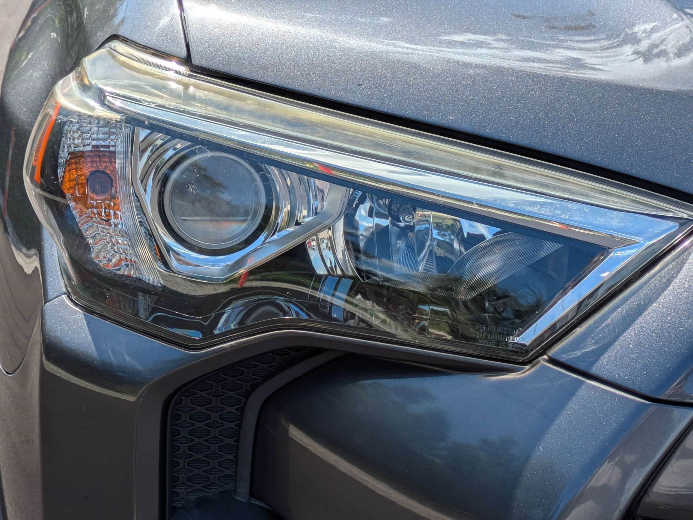 Used 2019 Magnetic Gray Metallic Toyota SR5 image 9