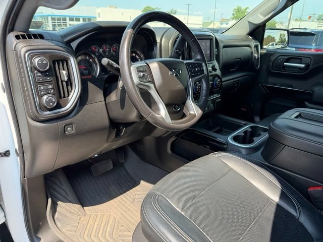 Used 2020 SUMMIT WHITE Chevrolet RST image 24