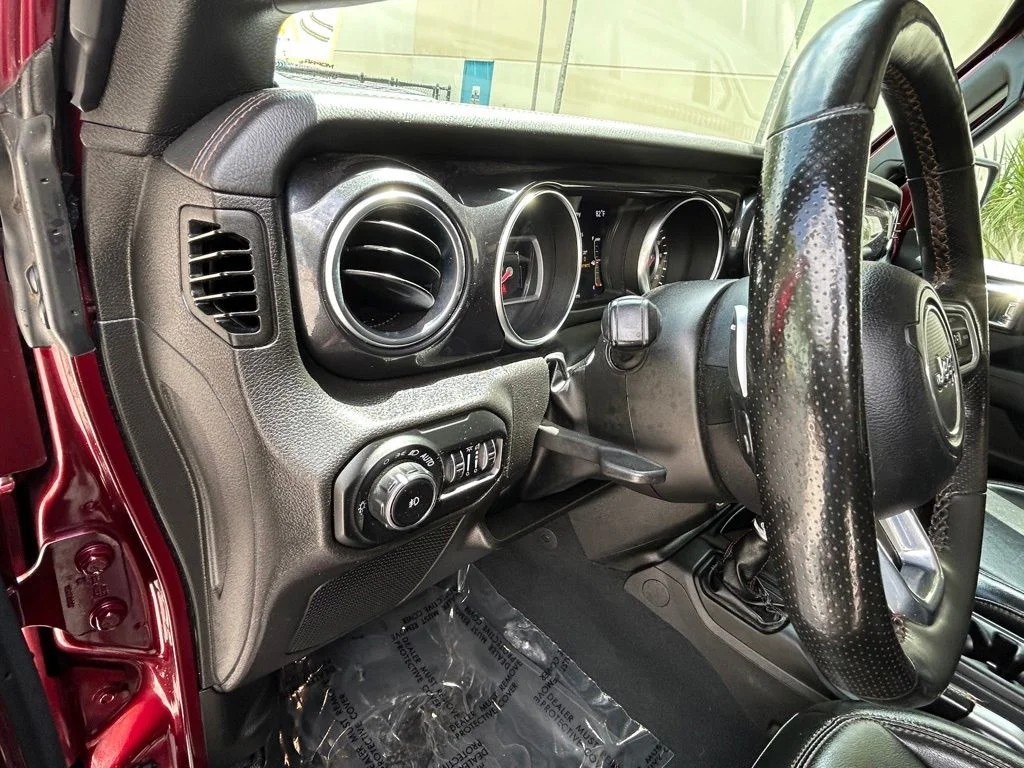 Used 2022 Red Jeep Unlimited Rubicon 392 image 51