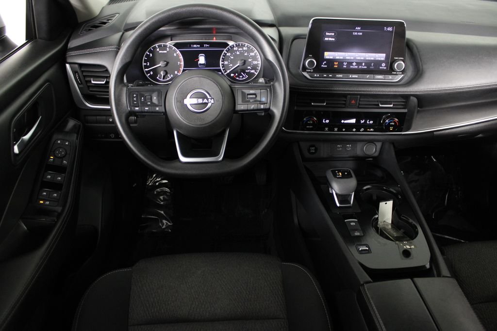 2024 Nissan Rogue SV - Photo 6