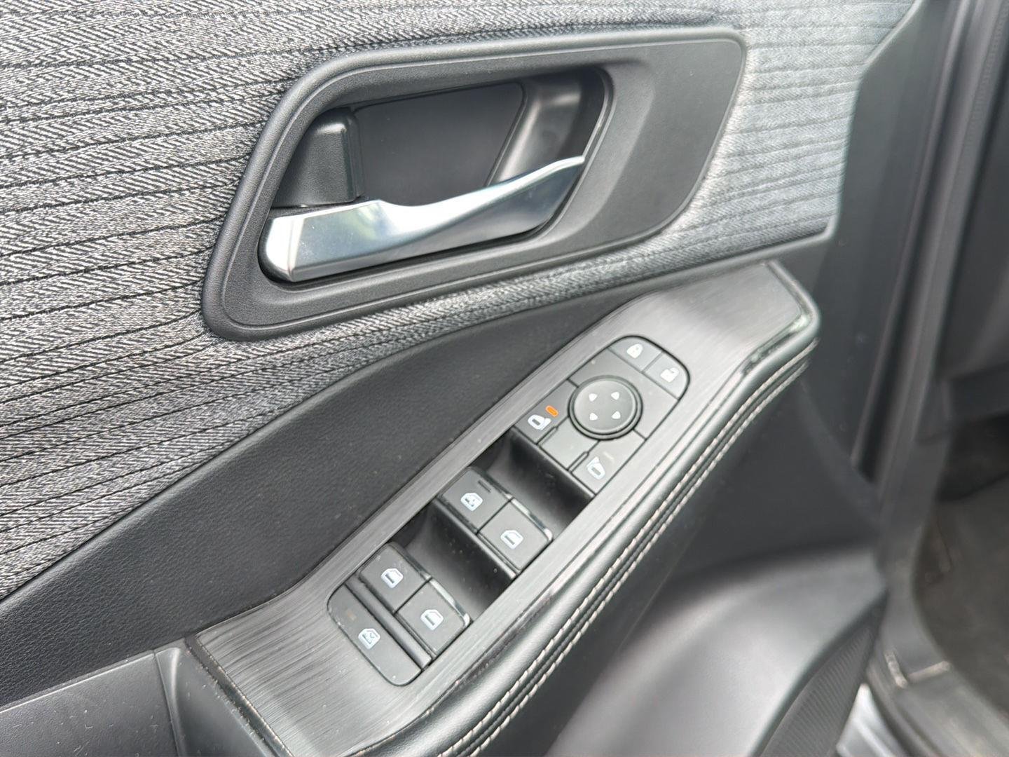 Used 2023 Gun Metallic Nissan SV image 8