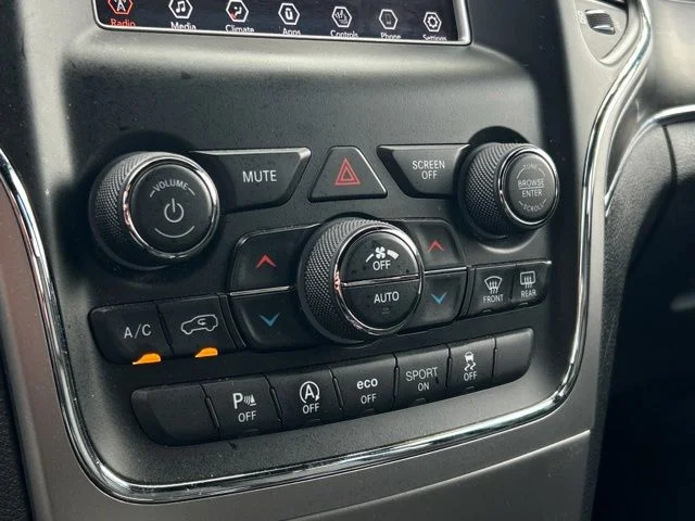 Used 2018 Billet Silver Metallic Jeep Limited image 44