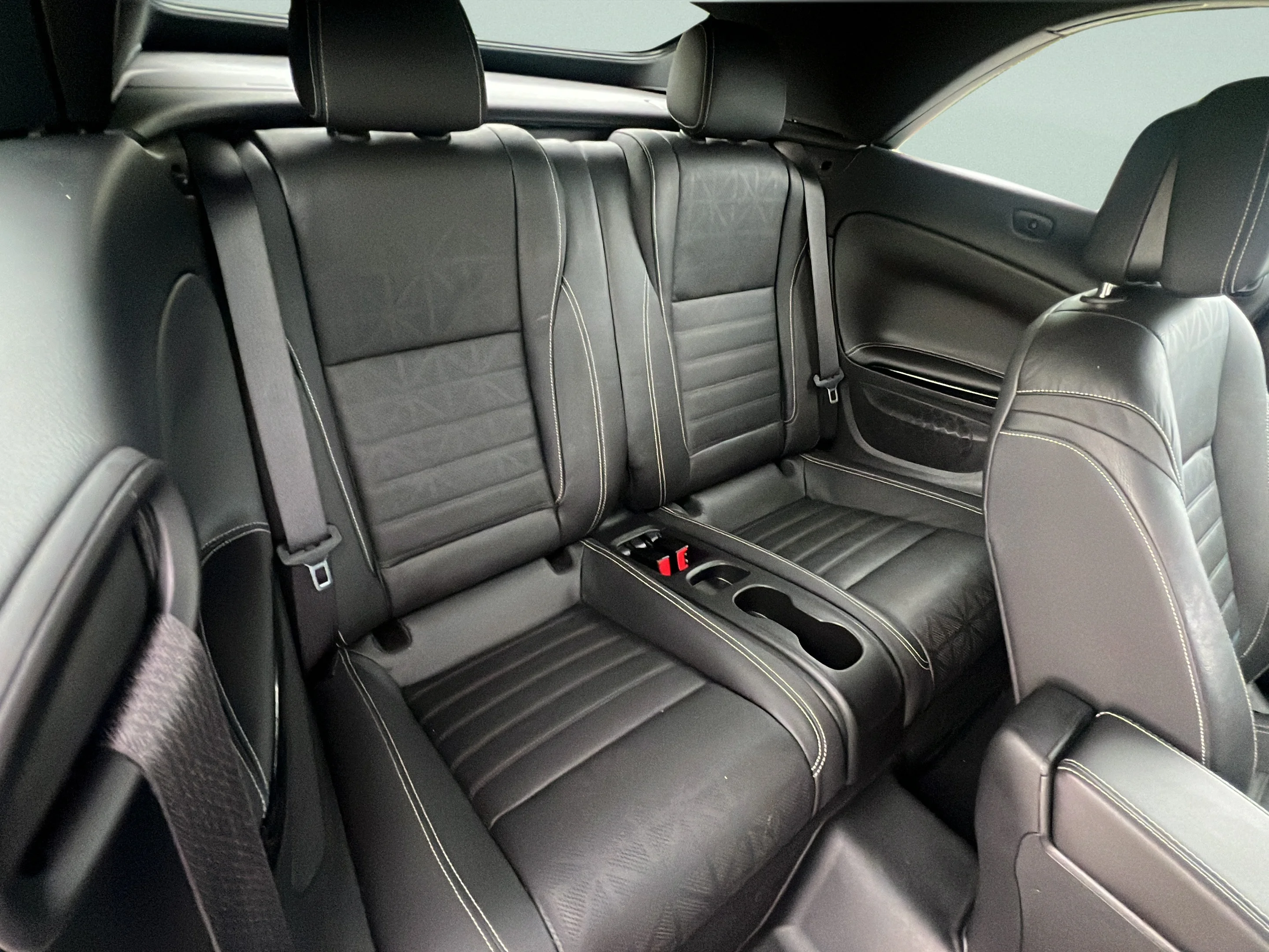 Used 2019 Summit White Buick Premium image 9