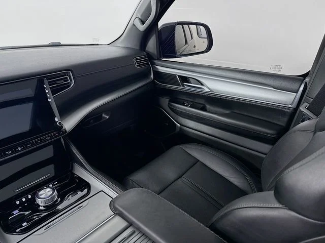 Used 2024 Black Jeep Series II image 25