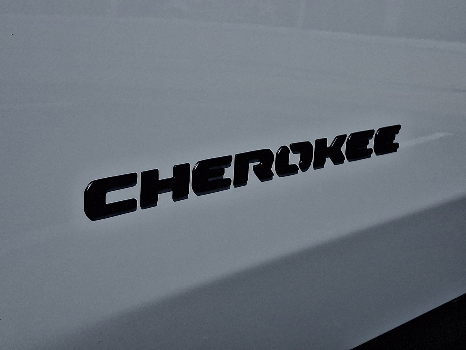 New 2026 Bright White Clear-Coat Exterior Paint Jeep Laredo image 17