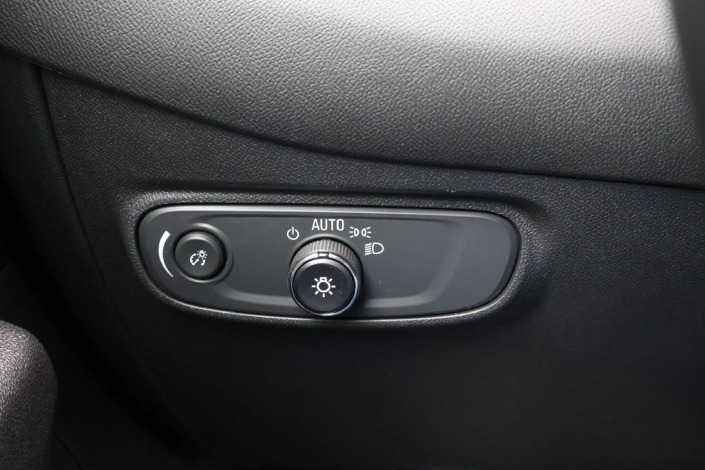 2024 Chevrolet Equinox LT - Photo 37