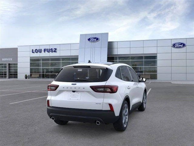 New 2026 Star White Metallic Tri-coat Ford ST-Line image 33