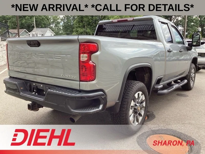Used 2024 Gray Chevrolet Custom image 7