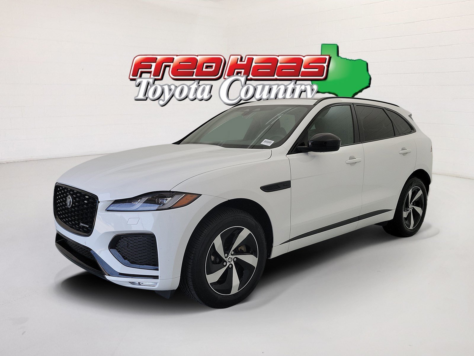 2025 Jaguar F-PACE