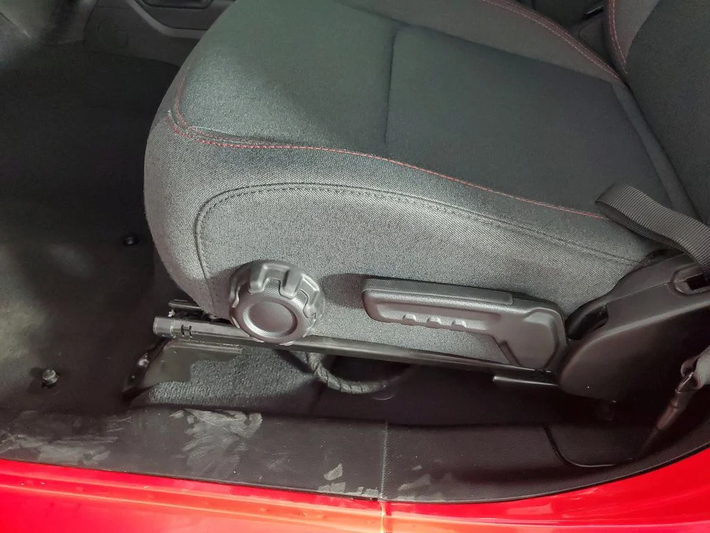 Used 2025 Red Jeep Rubicon image 30