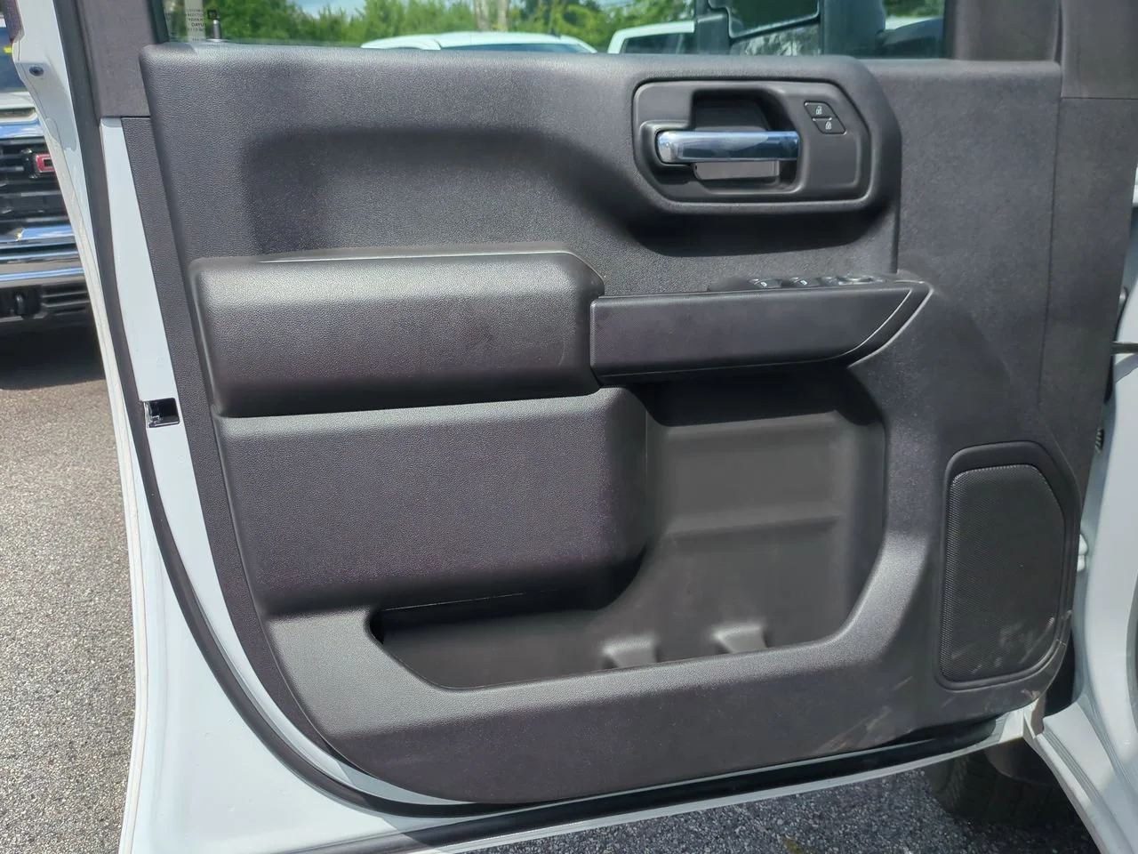New 2025 Summit White GMC Pro image 21