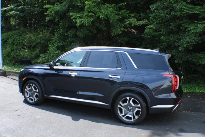 Used 2025 Moonlight Cloud Hyundai SEL Premium 7P image 3