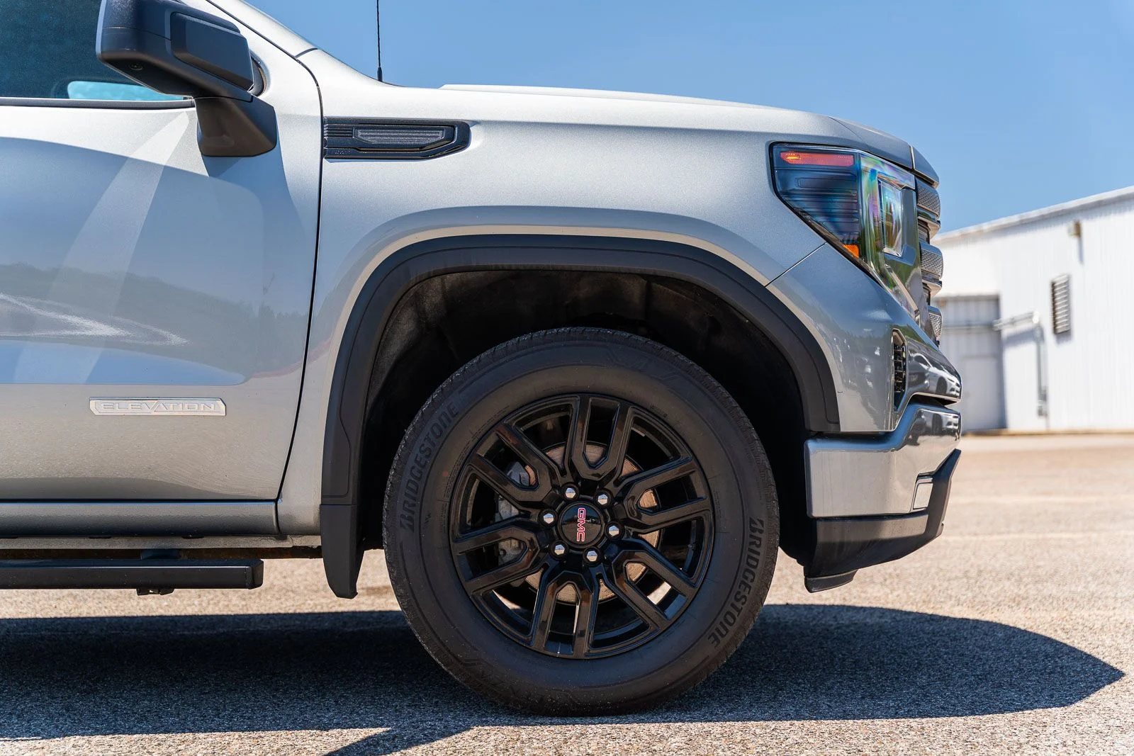 Used 2023 Silver GMC Elevation image 8
