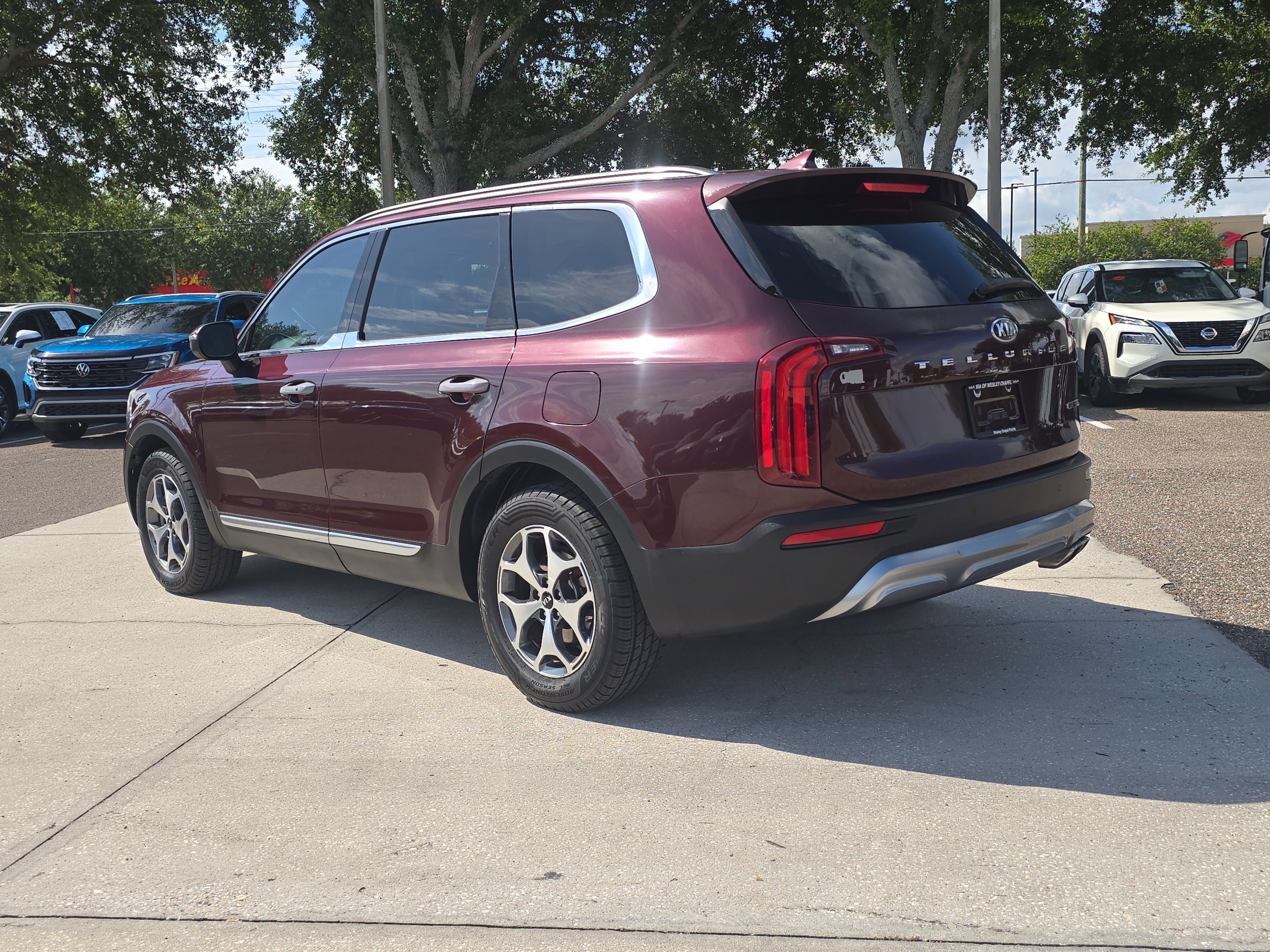 Used 2020 Sangria Kia EX image 6