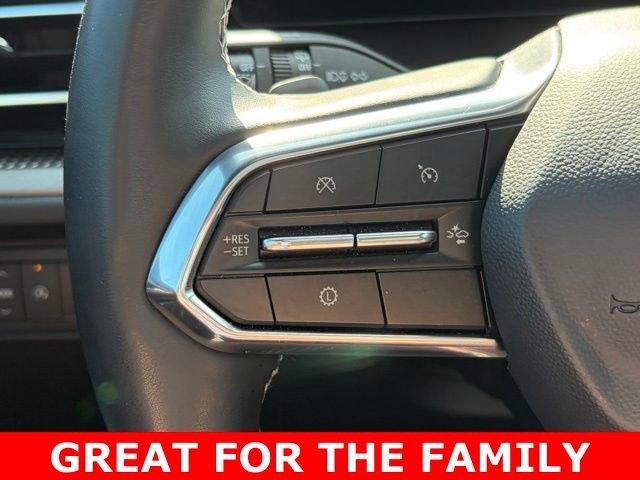 Used 2025 Mosaic Black Metallic Chevrolet LT image 22