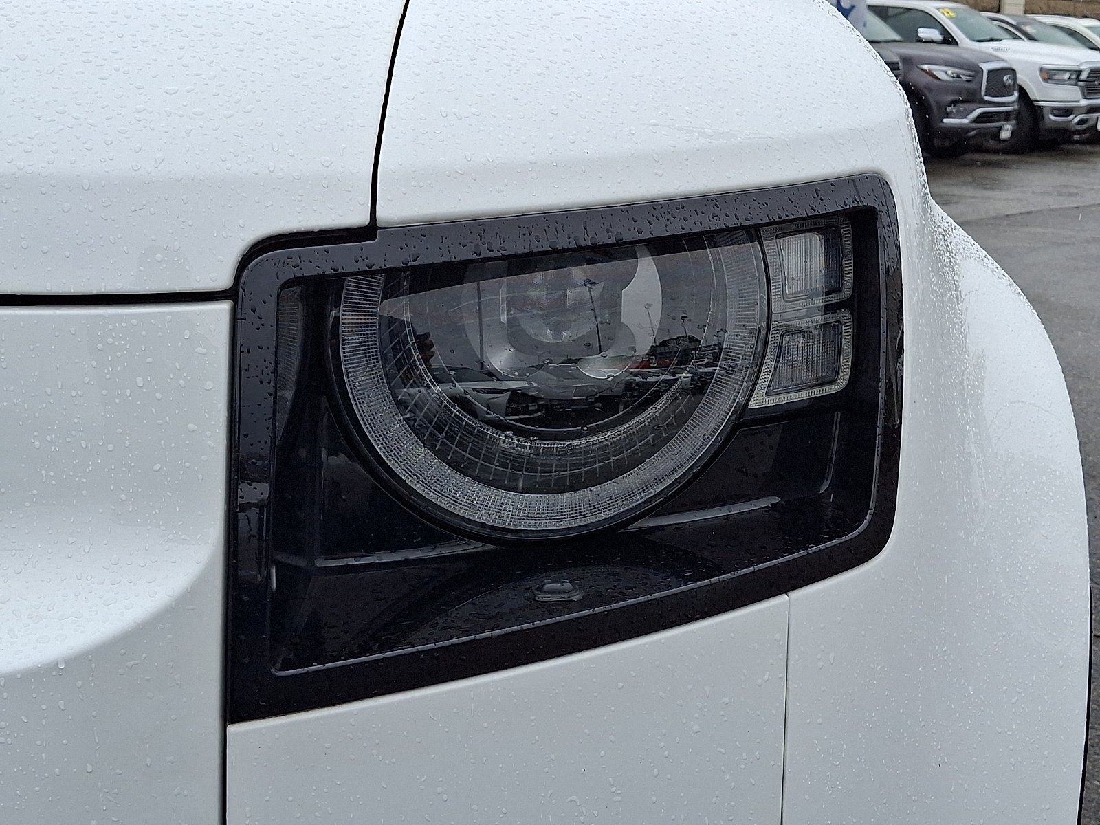 Used 2022 Fuji White - 1AA Land Rover 110 X-Dynamic HSE image 6