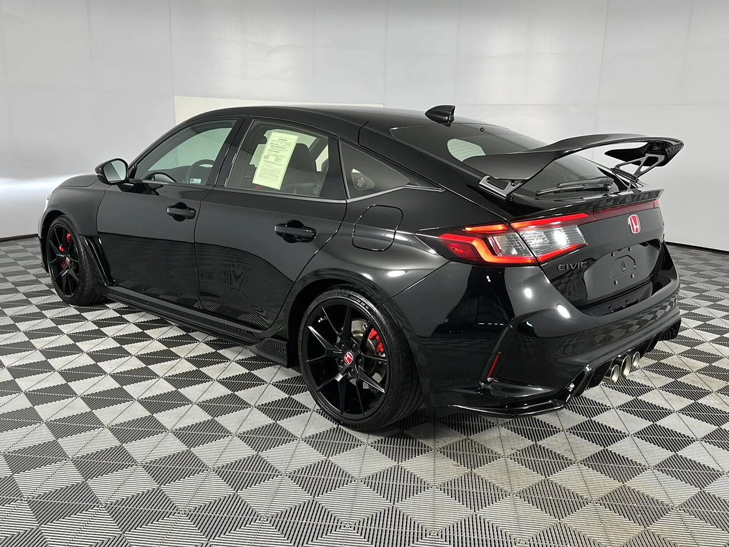 Used 2025 Crystal Black Pearl Honda Type R image 7