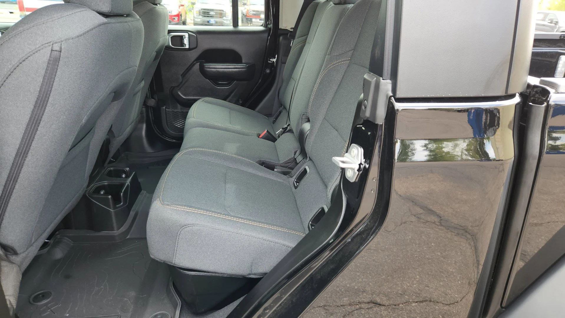 Used 2026 Black Clearcoat Jeep Sport image 27