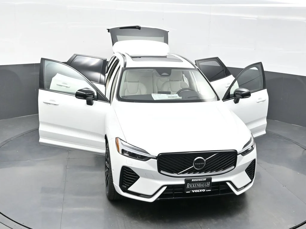 New 2026 White Volvo T8 Ultra image 54