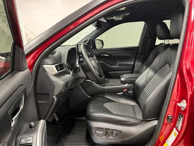 Used 2022 Red Toyota XSE image 16