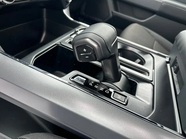 New 2026 Oxford White Ford XLT image 23