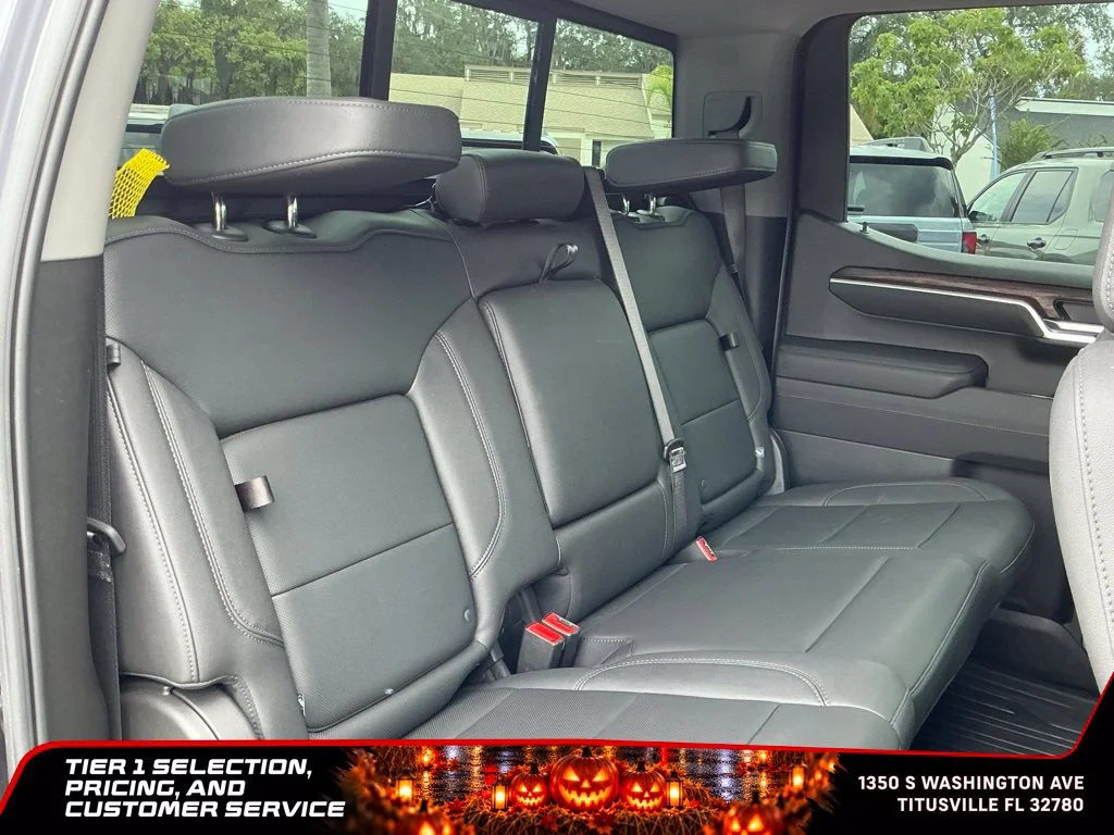 Certified Used 2025 Titanium Rush Metallic GMC SLT image 22
